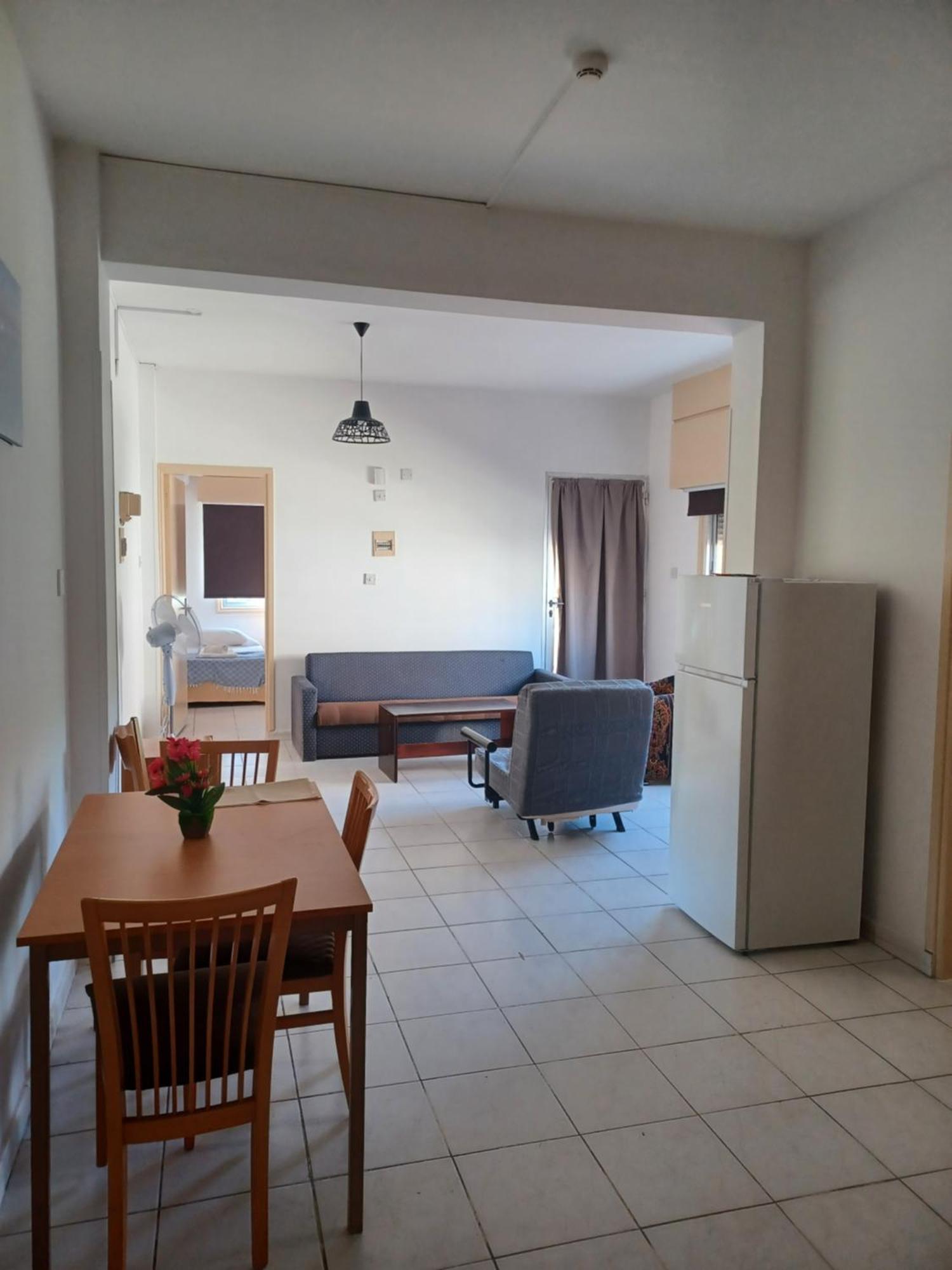 לימסול Terpsichore Holiday Apts מראה חיצוני תמונה