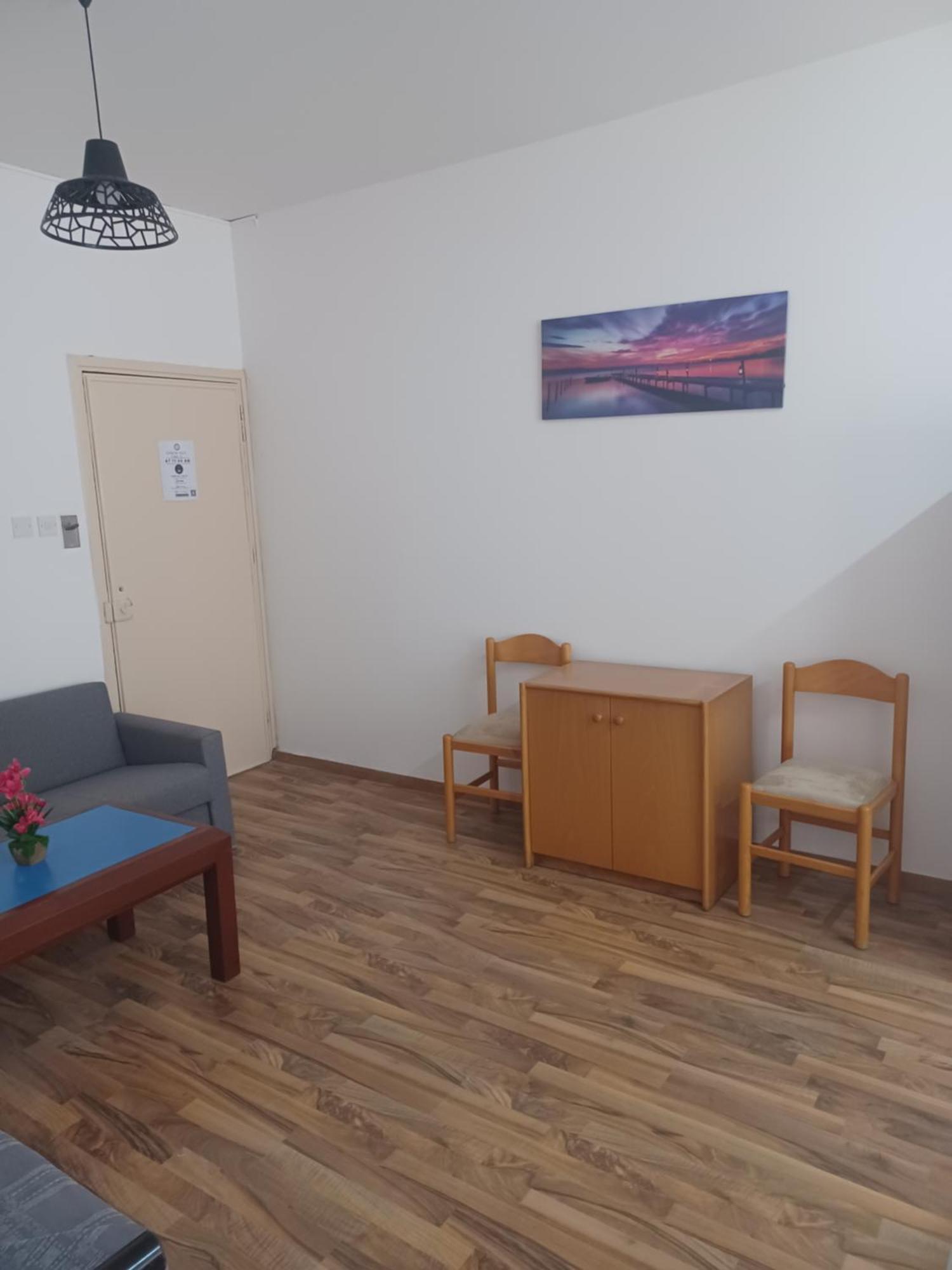 לימסול Terpsichore Holiday Apts מראה חיצוני תמונה