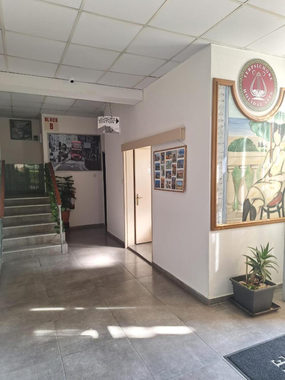 לימסול Terpsichore Holiday Apts מראה חיצוני תמונה