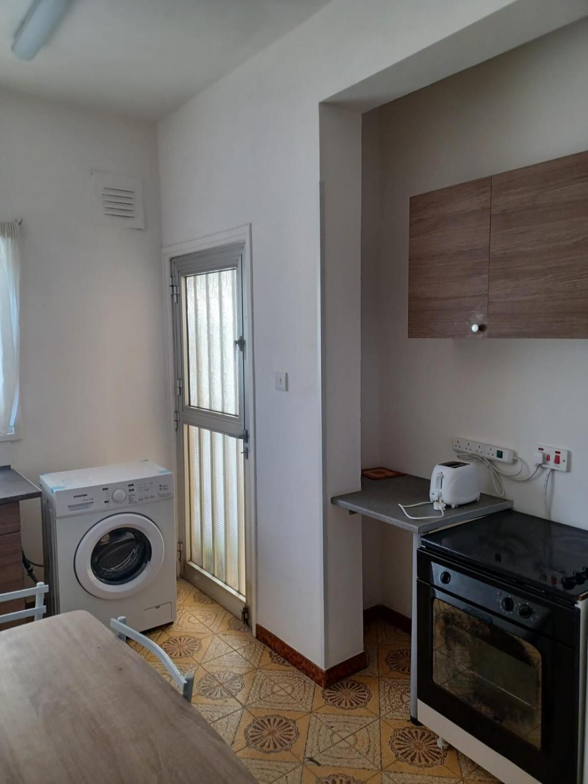 לימסול Terpsichore Holiday Apts מראה חיצוני תמונה