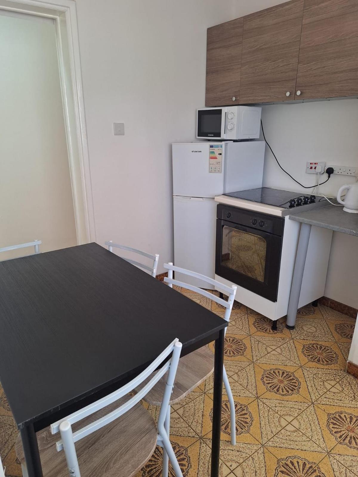 לימסול Terpsichore Holiday Apts מראה חיצוני תמונה