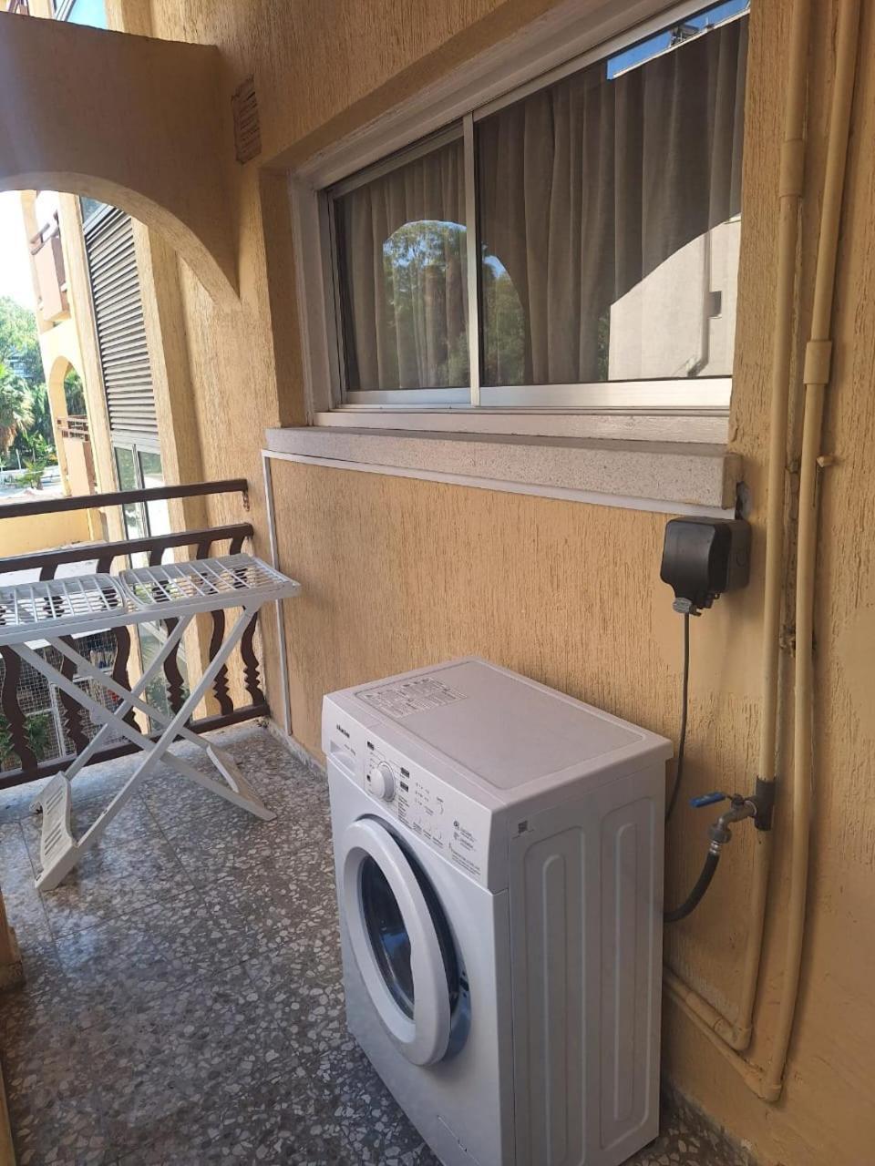 לימסול Terpsichore Holiday Apts מראה חיצוני תמונה