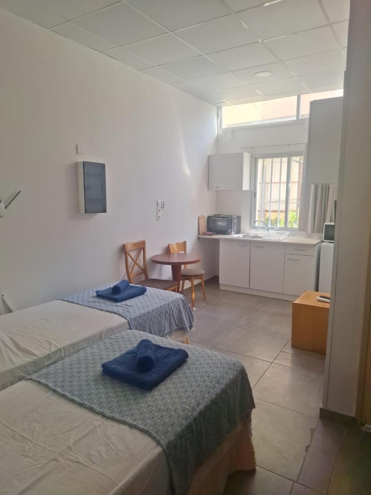לימסול Terpsichore Holiday Apts מראה חיצוני תמונה