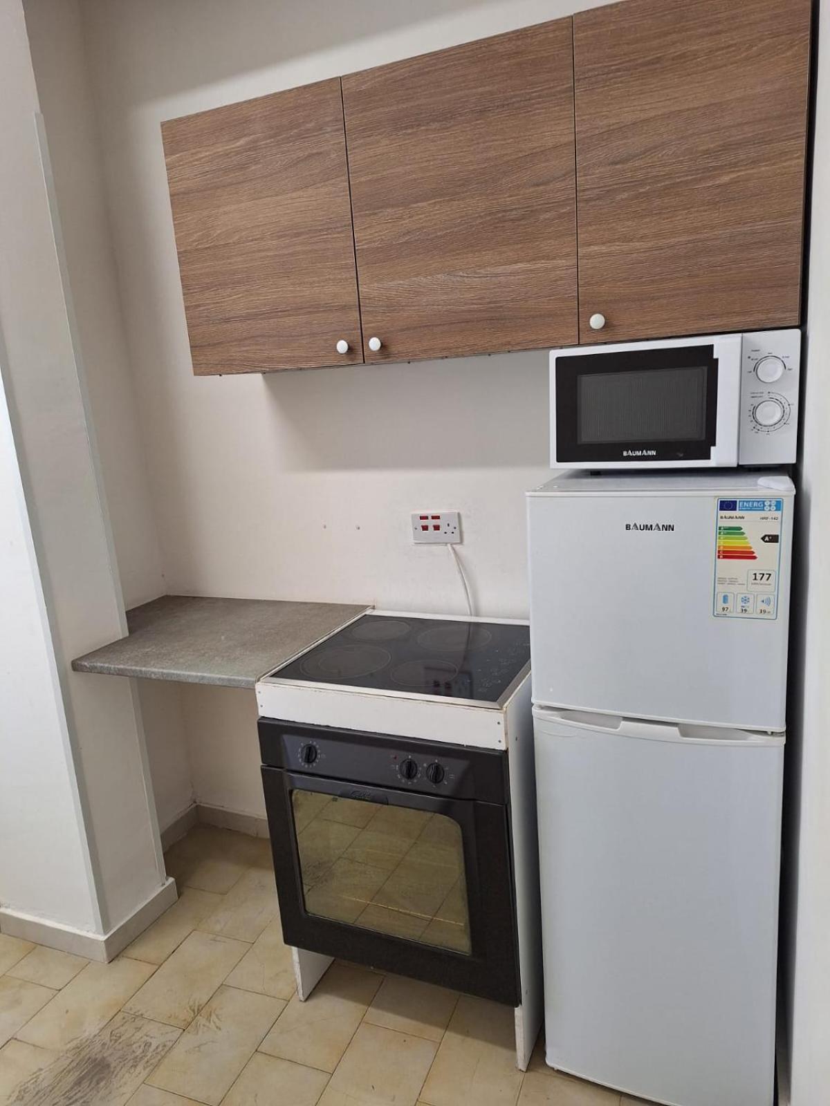 לימסול Terpsichore Holiday Apts מראה חיצוני תמונה